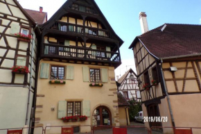4 bedrooms luxury appartment for 10p in Eguisheim, 10 mn from Colmar